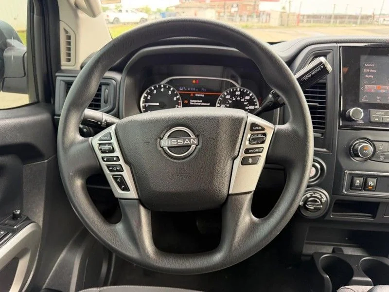 2023 Nissan Titan SV - Photo 9