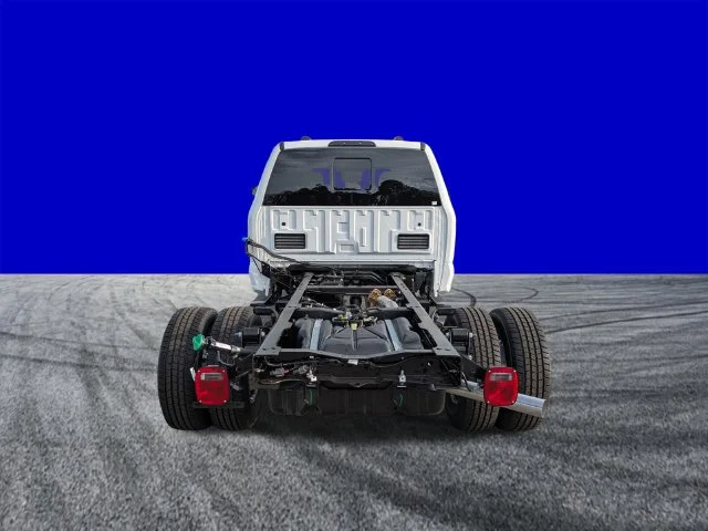 New 2027 Oxford White Ford F-350® XL image 5