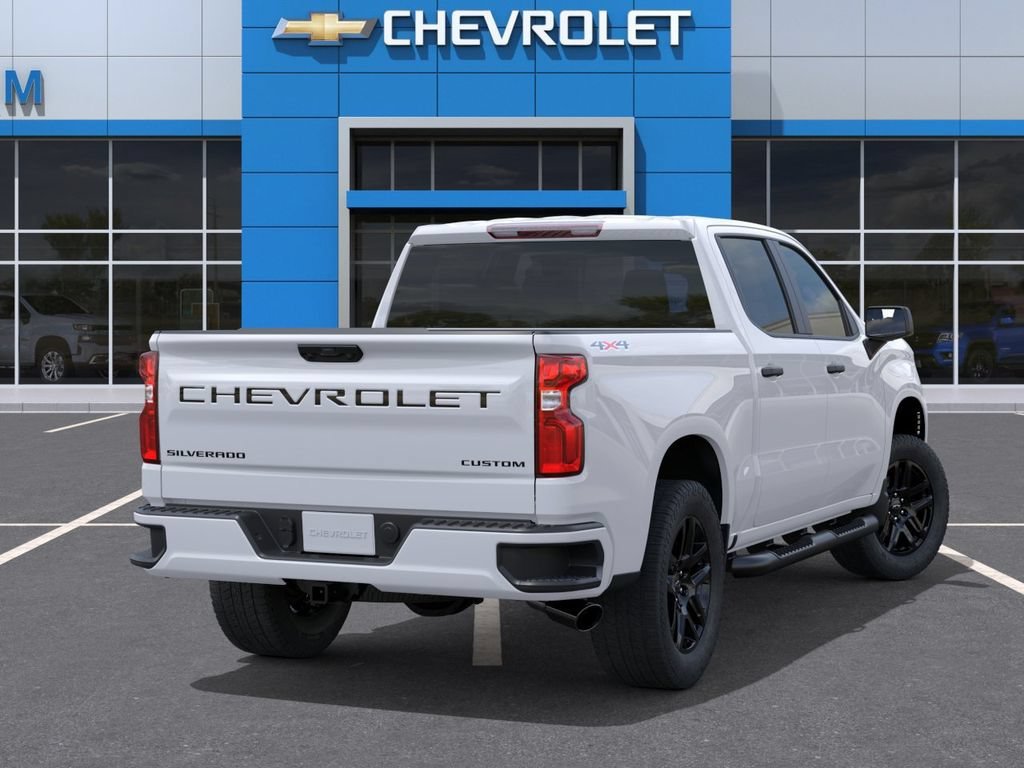 New 2026 Summit White Chevrolet Custom image 4