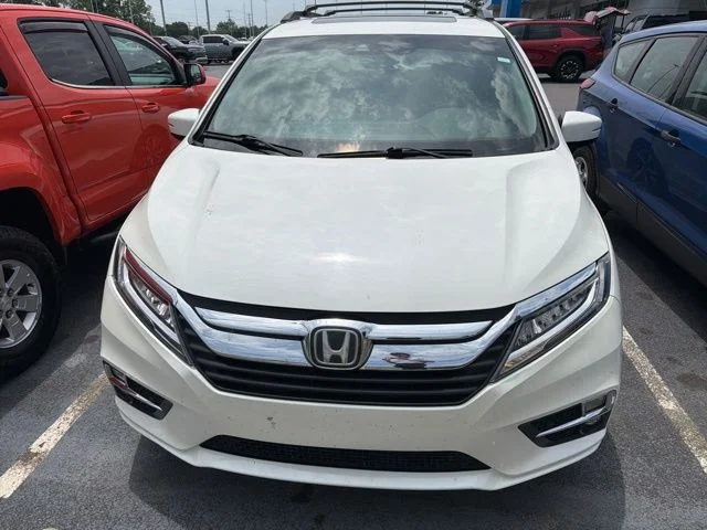 2018 Honda Odyssey Elite's photo