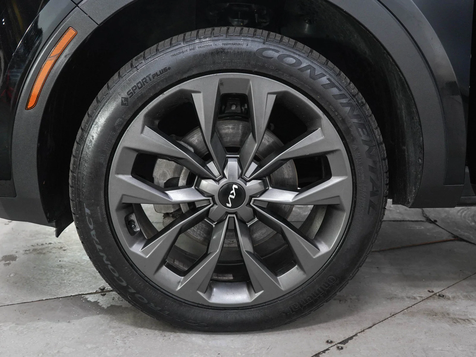 Used 2023 Ebony Black Kia X-Line SX Prestige AWD image 32