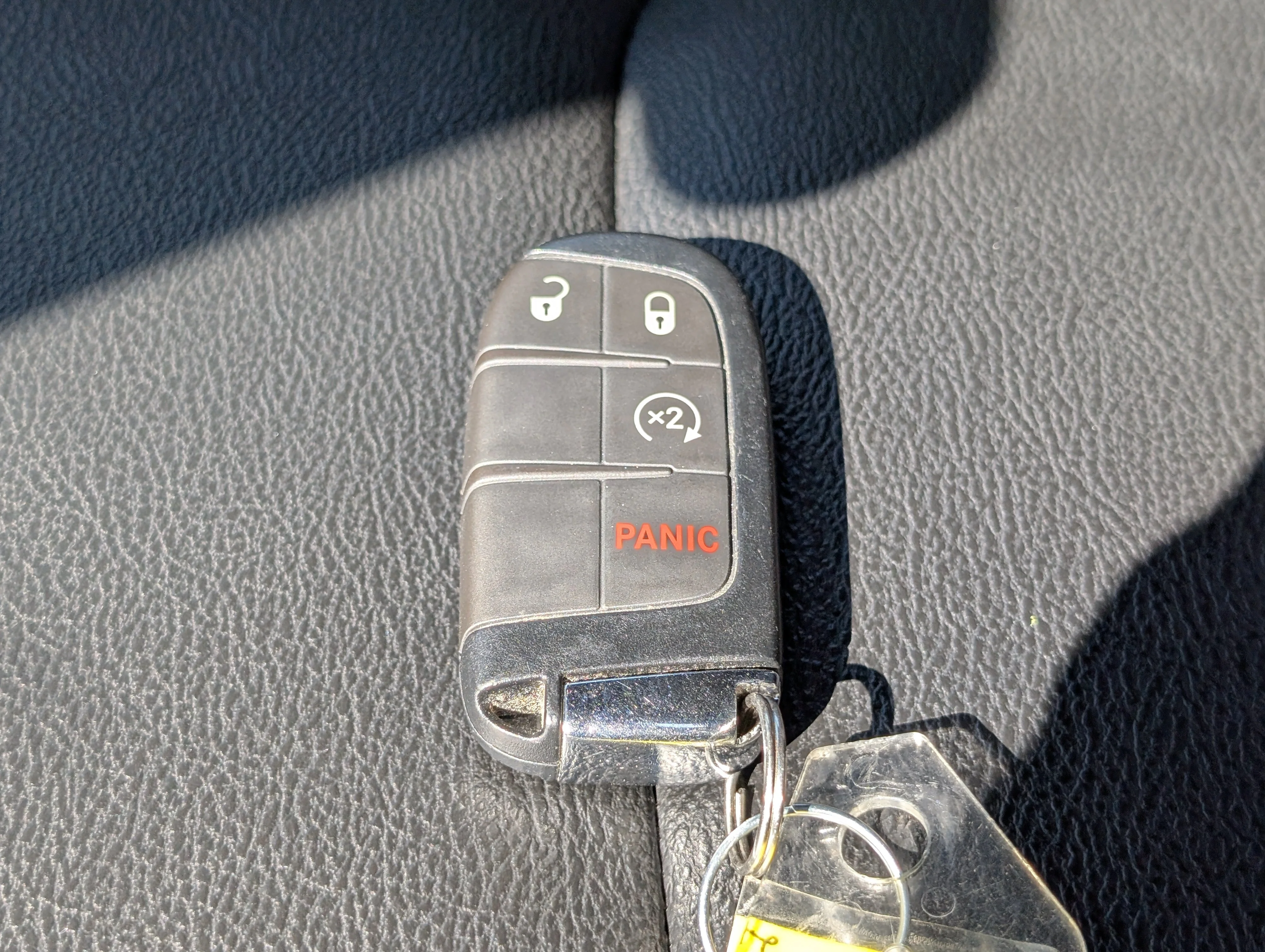 Used 2024 Silver Jeep Altitude image 32