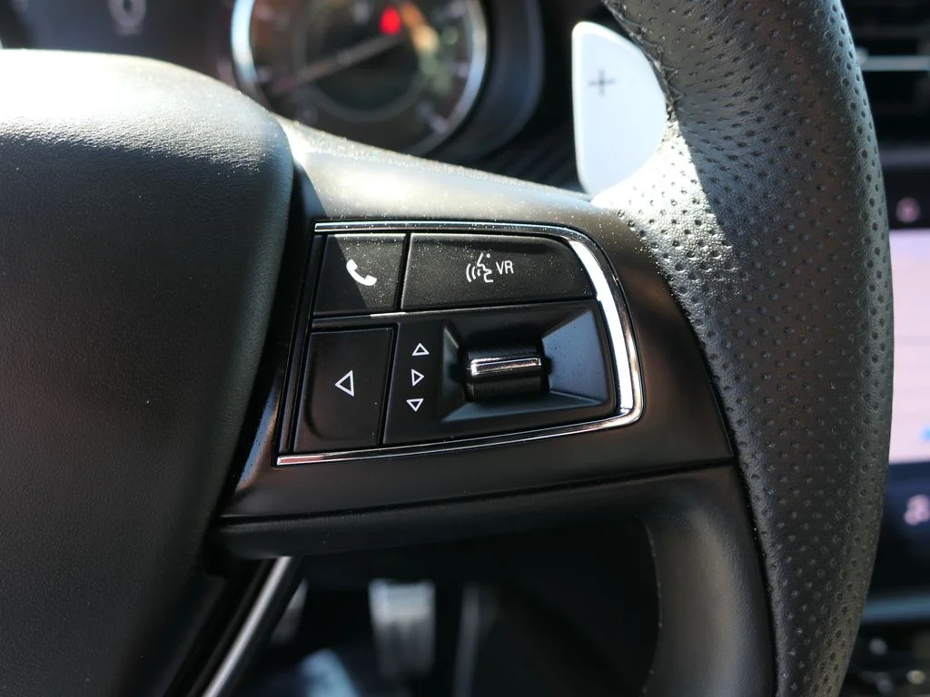 Used 2024  Maserati Modena image 14