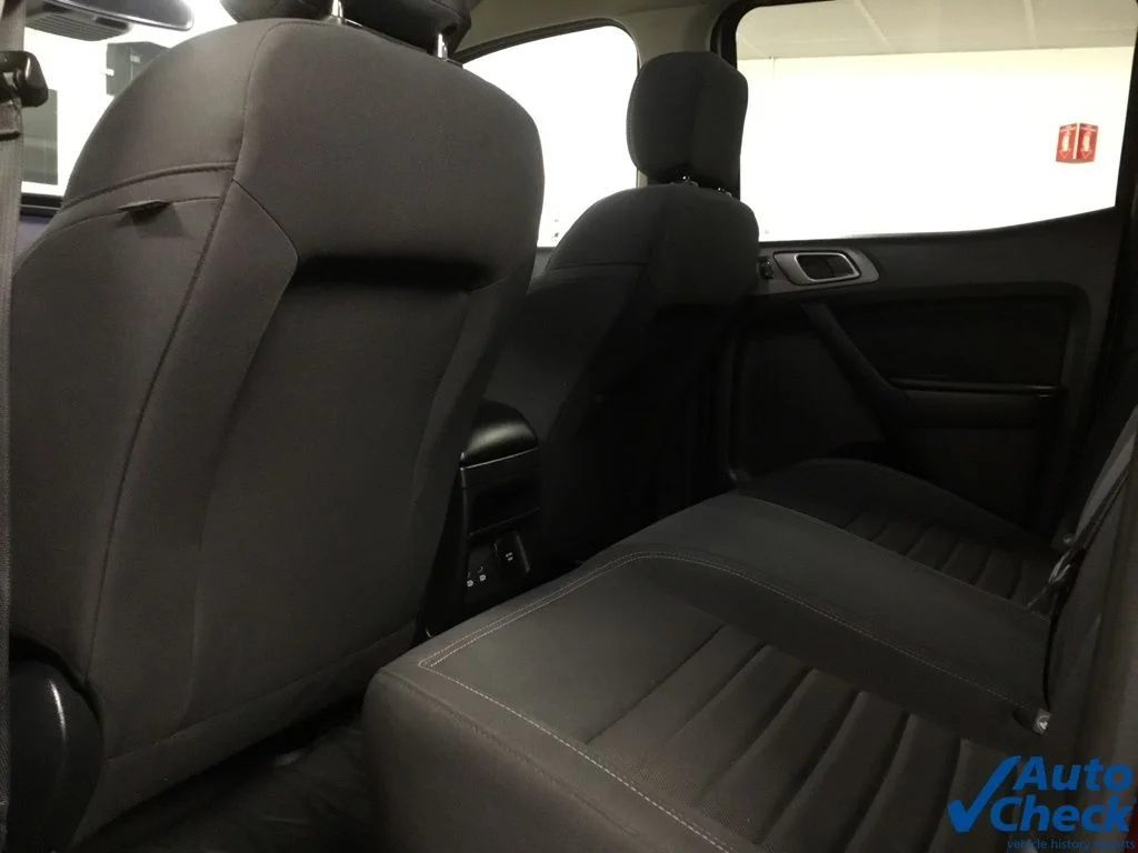 Used 2020 Red Ford XLT image 34