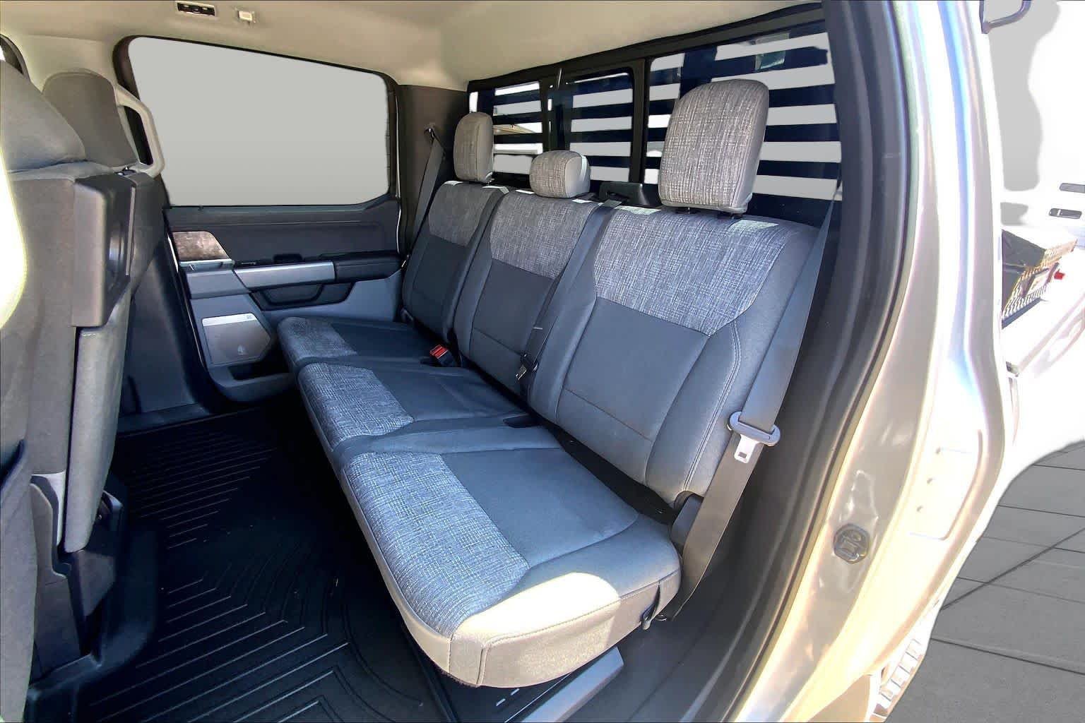 Certified Used 2023 Iconic Silver Metallic Ford XLT image 21