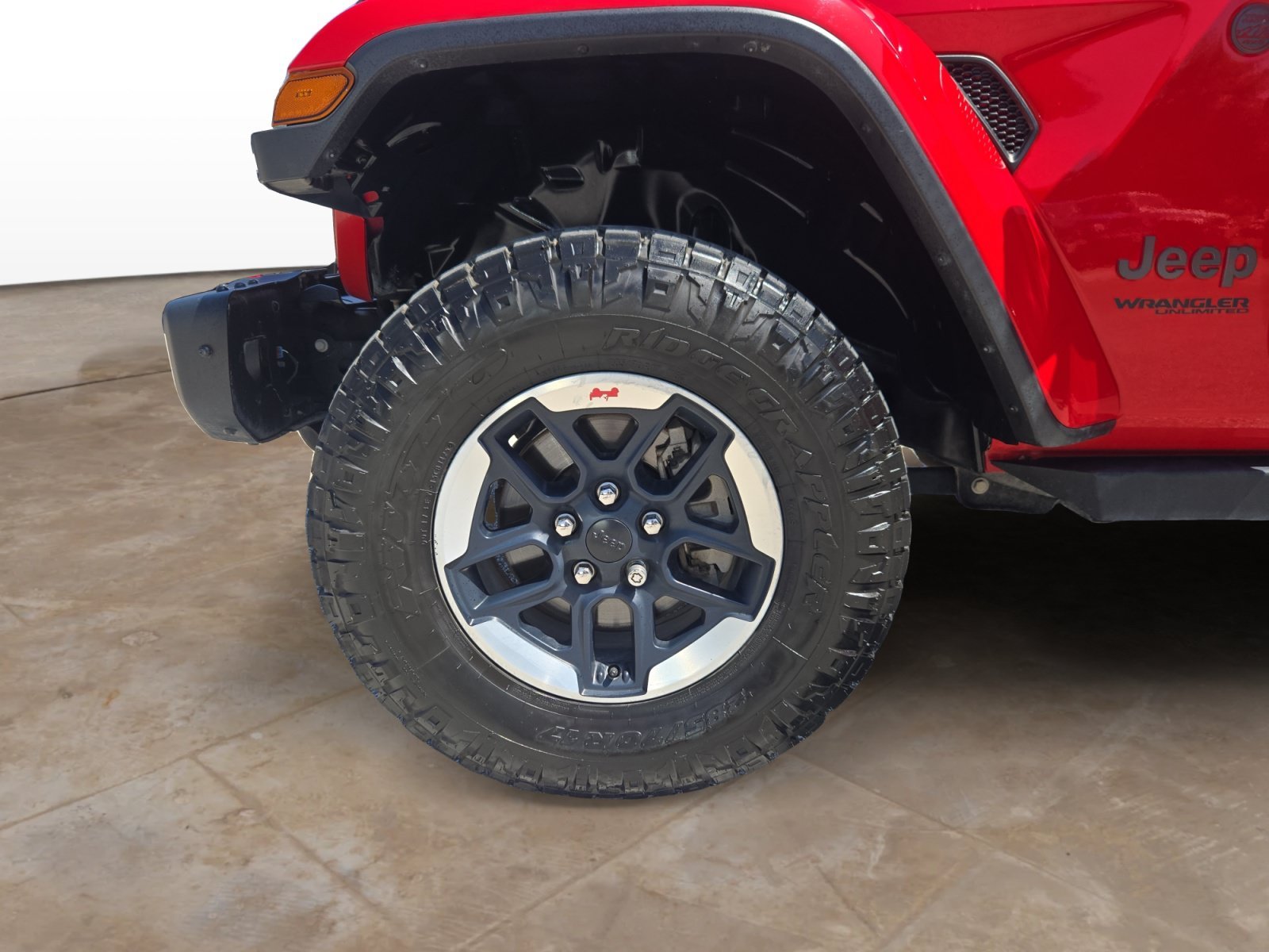 Used 2019 Firecracker Red Clearcoat Jeep Rubicon image 30