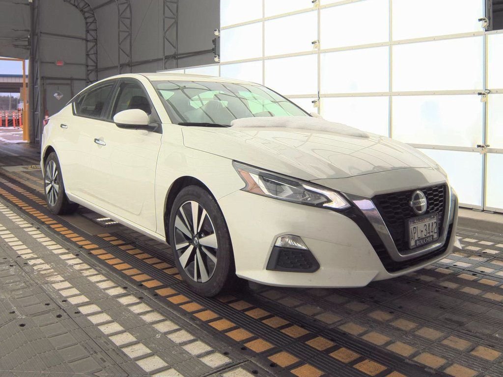 2022 Nissan Altima SV
