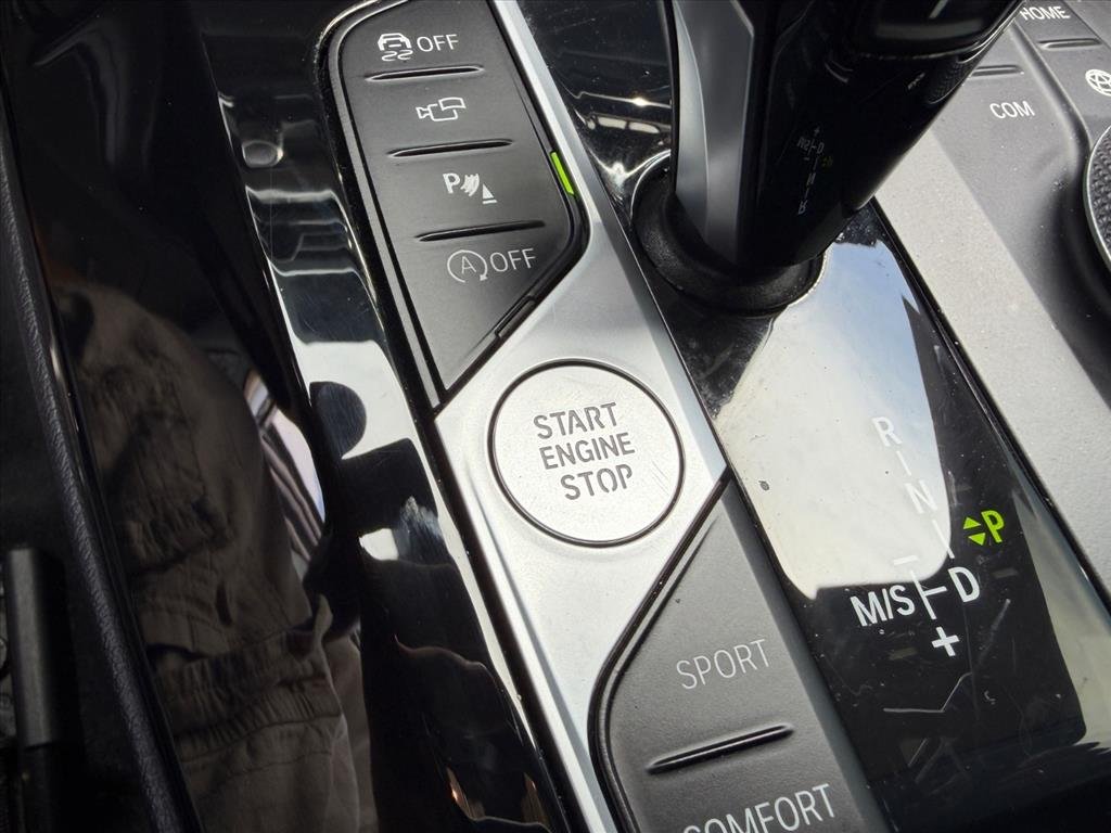 Used 2023 Black Sapphire Metallic BMW xDrive30i image 10