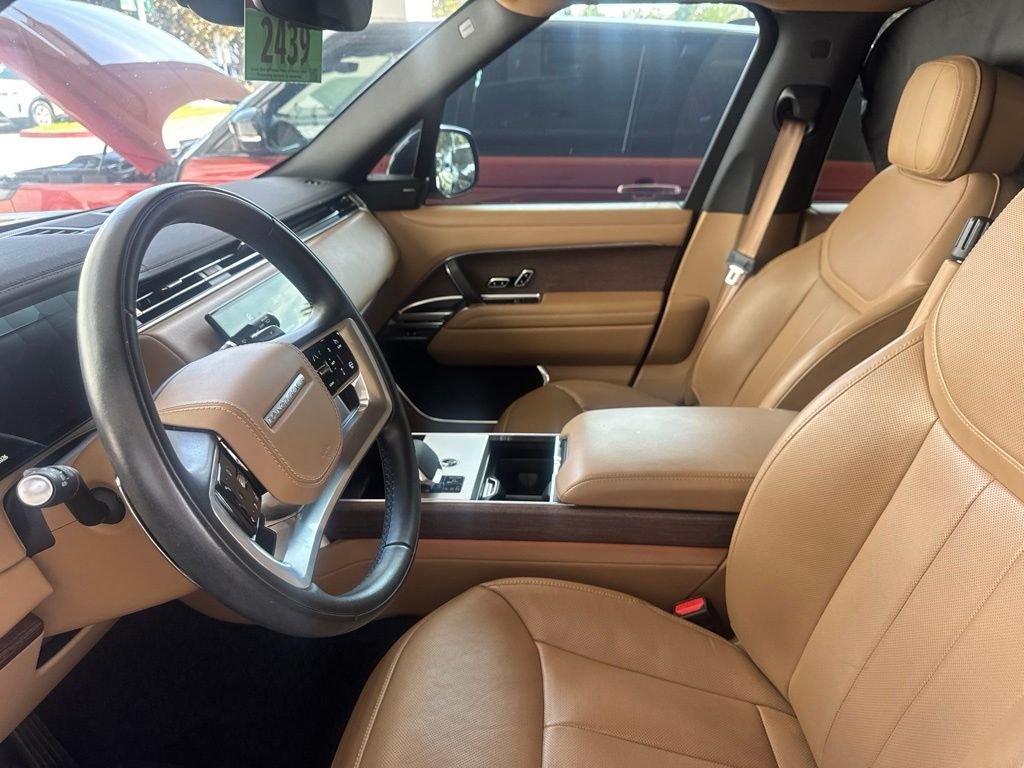 Certified Used 2025 Santorini Black Metallic Land Rover SE image 8