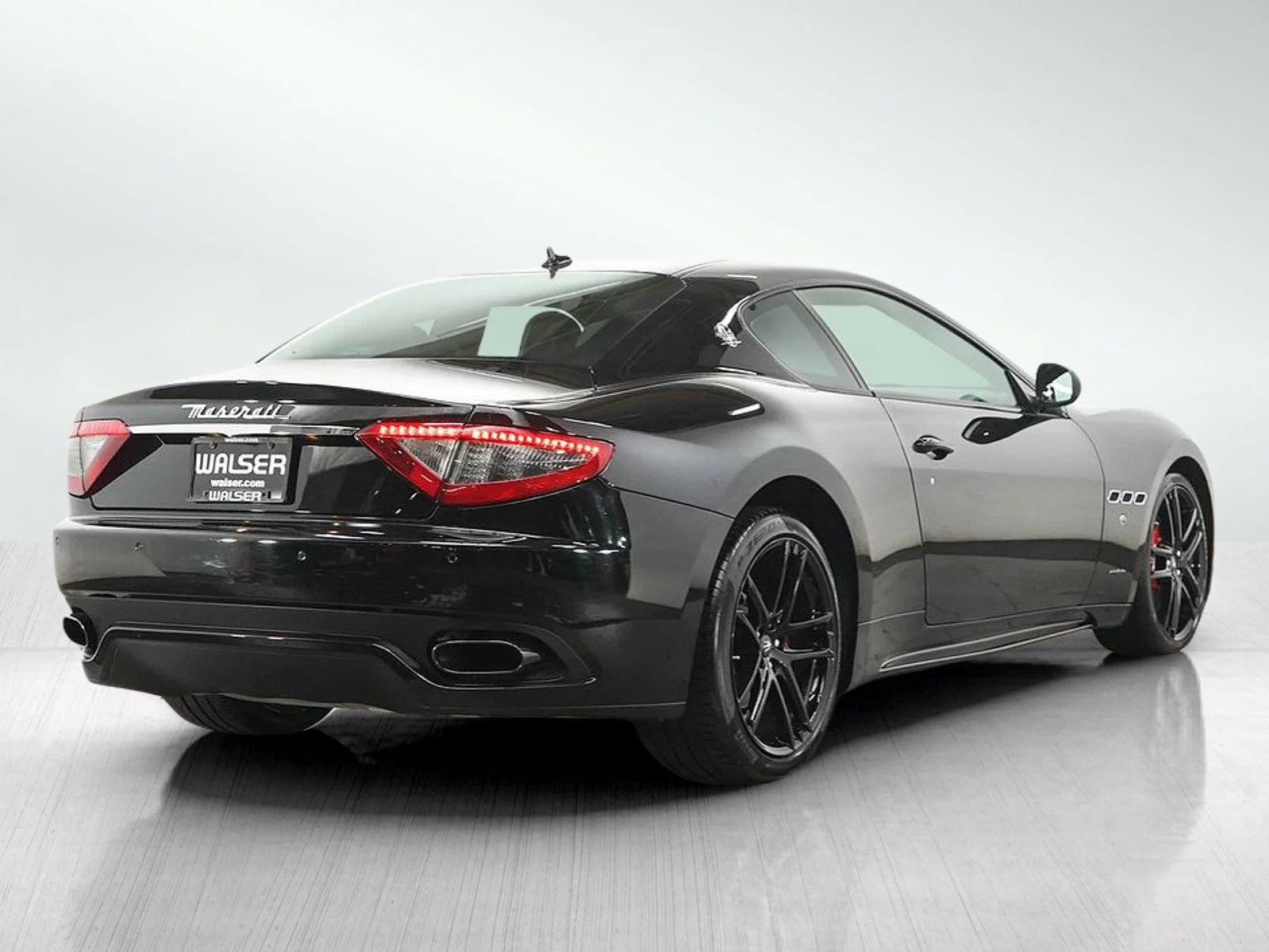 Used 2015 Black Maserati 2dr Cpe GranTurismo Sport image 5