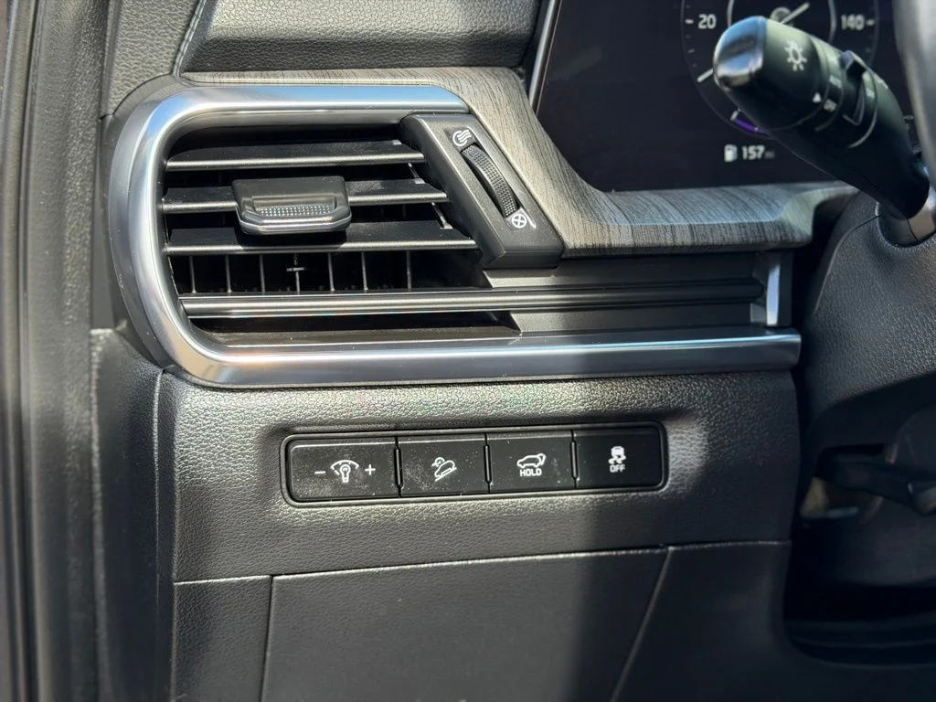 Used 2023 Gray Kia SX image 23