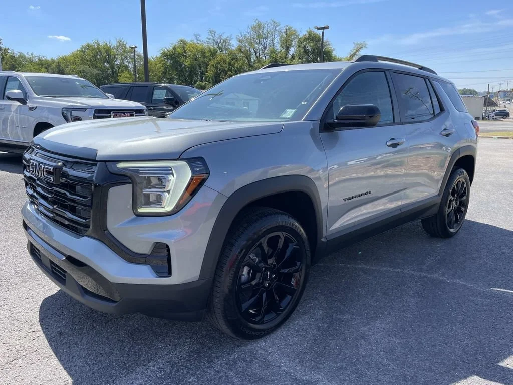 New 2027 Sterling Metallic GMC Elevation image 8