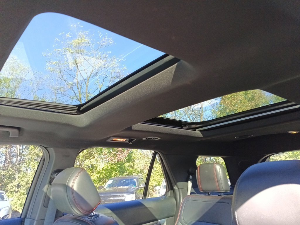 Used 2017 Black Ford Sport image 9