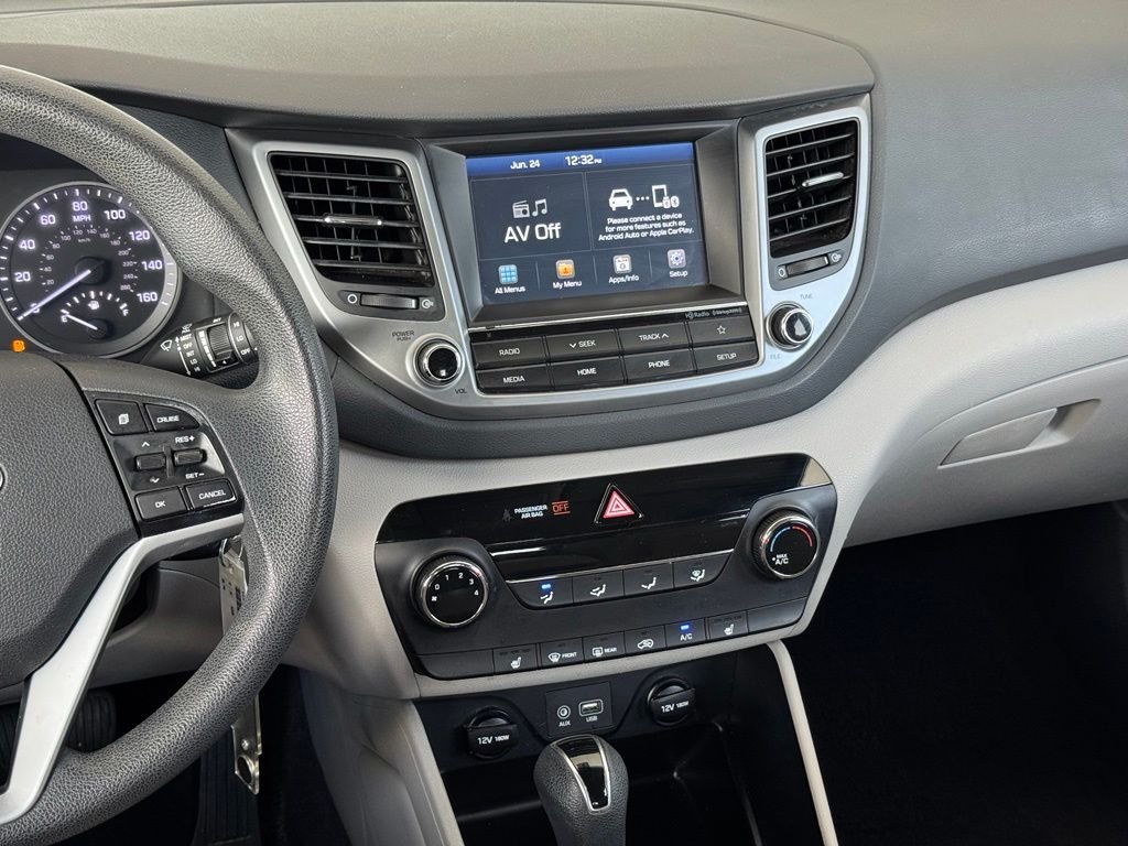 Used 2018 Silver Hyundai SEL image 23