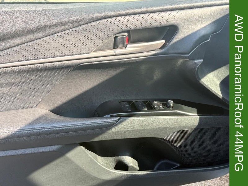 Certified Used 2025 Pearl Toyota XSE image 26