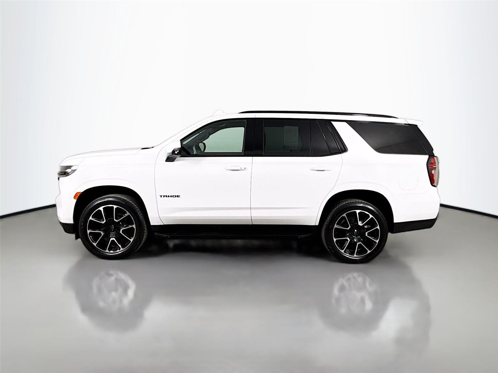 Used 2024 Summit White Chevrolet RST image 6