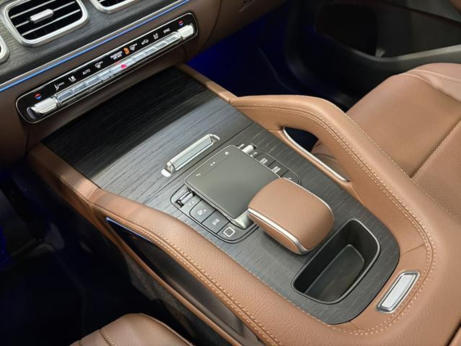 New 2026 Twilight Blue Metallic Mercedes-Benz  image 21