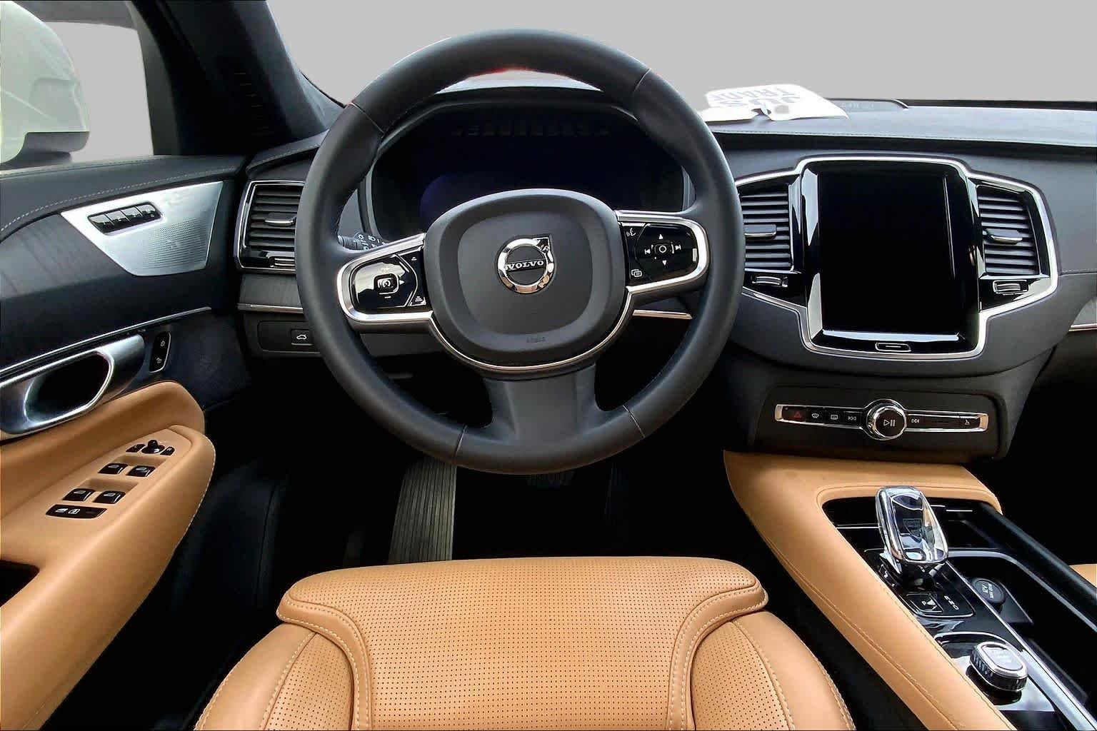 Pre-Owned 2024 Volvo XC90 Ultimate Bright Theme