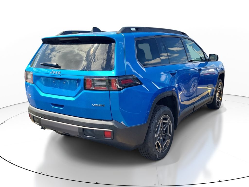 New 2026 Hydro Blue Pearl-Coat Exterior Paint Jeep Laredo image 4