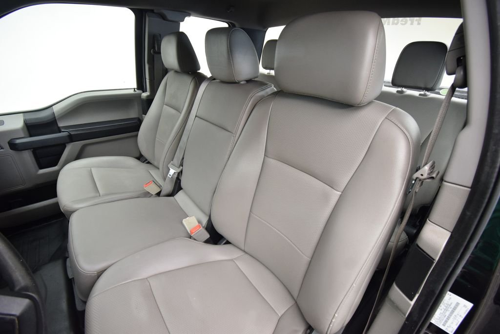 Used 2020 Black Metallic Ford XL image 19