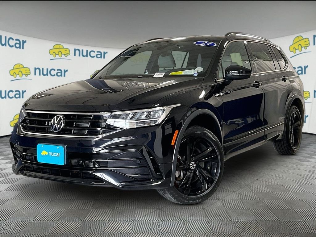 Used 2023 Black Volkswagen 2.0T SE R-Line Black image 3
