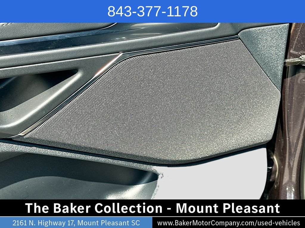 Used 2025 Gray Lincoln Reserve image 19