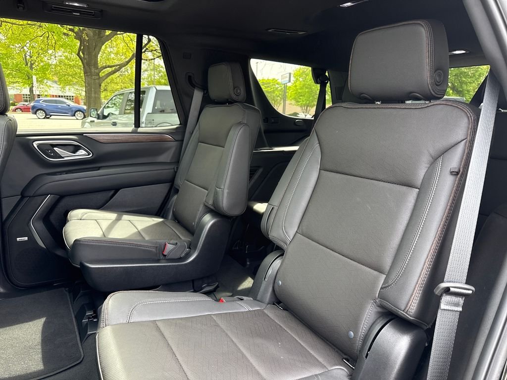 Used 2024 Black Chevrolet High Country image 22