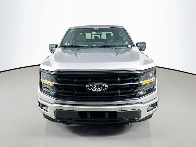 New 2026 Iconic Silver Metallic Ford XLT image 2