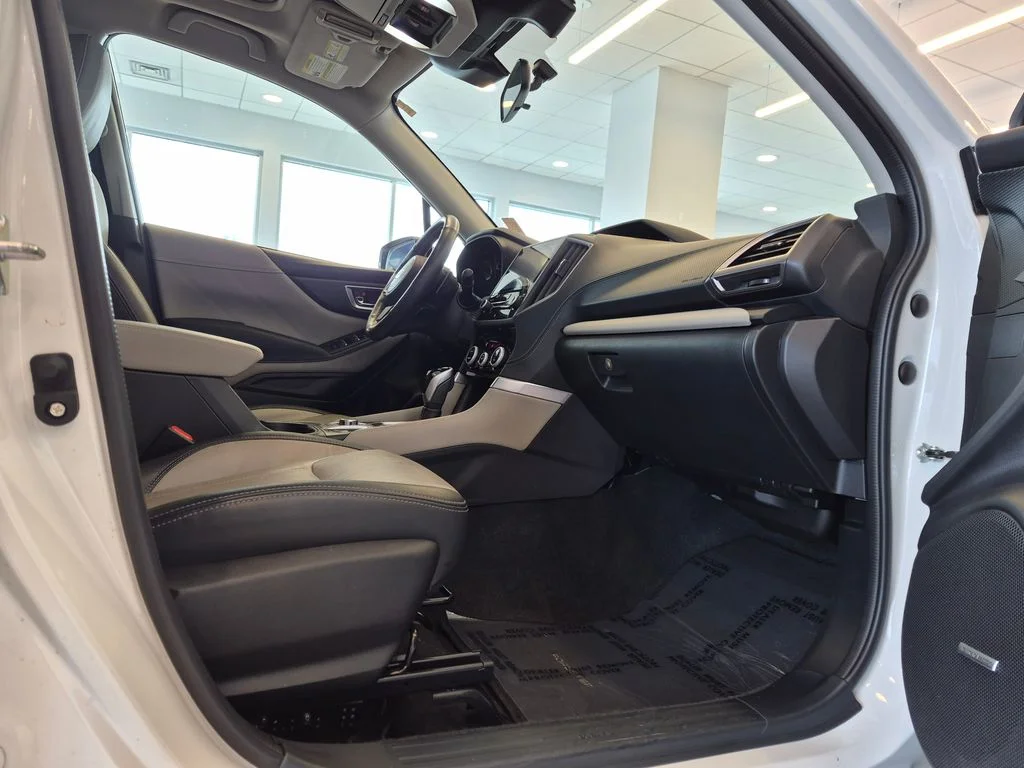 Used 2022 White Subaru Limited image 23