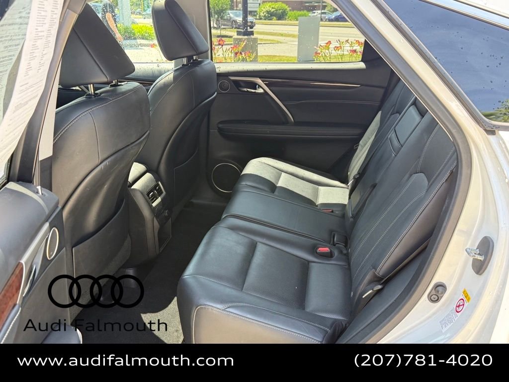 Used 2016 White Lexus 450h image 19