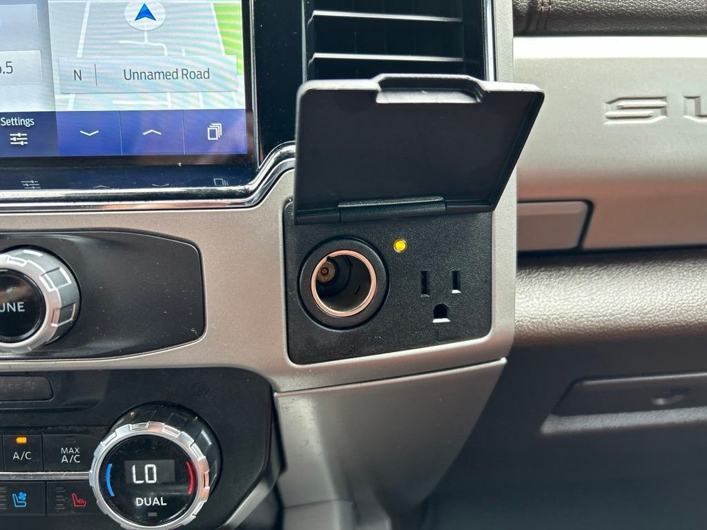 Used 2022 Oxford White Ford King Ranch image 31