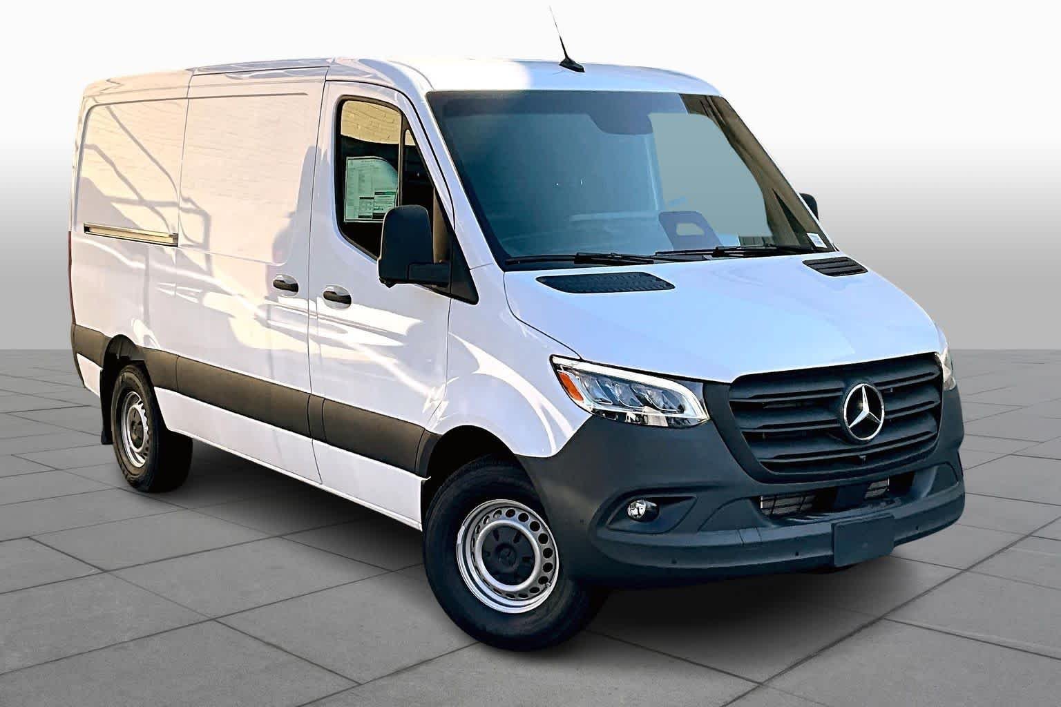 New 2026 Arctic White Mercedes-Benz  image 2