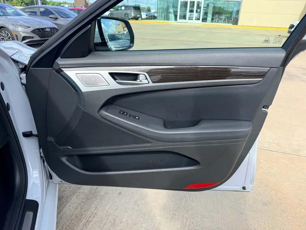 Used 2020 Siberian Ice Genesis 3.8L image 13