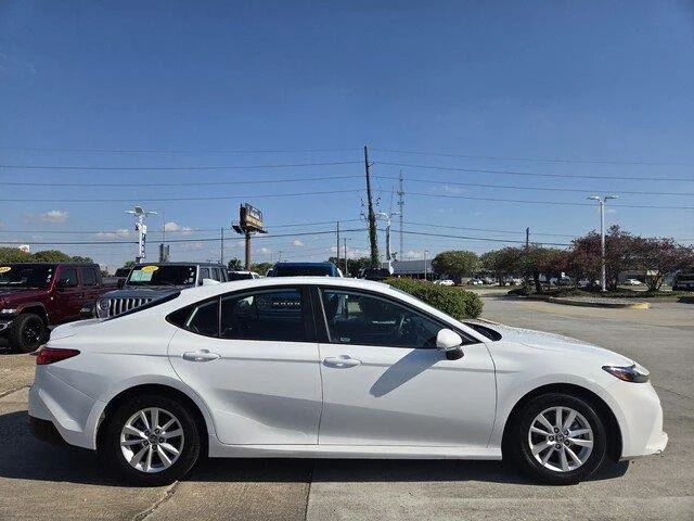 Used 2025 WHITE Toyota LE image 6