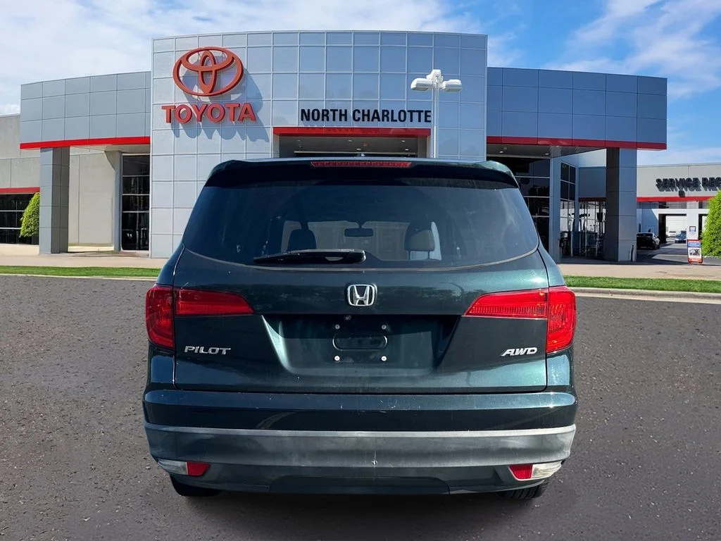 Used 2016  Honda EX-L image 6