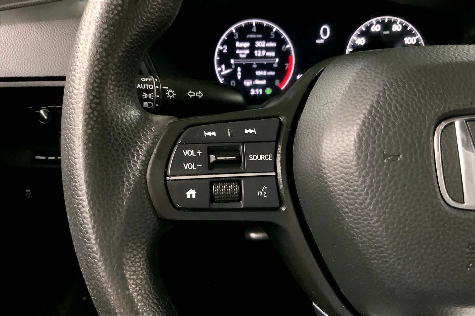 Used 2024 Lunar Silver Metallic Honda LX image 24