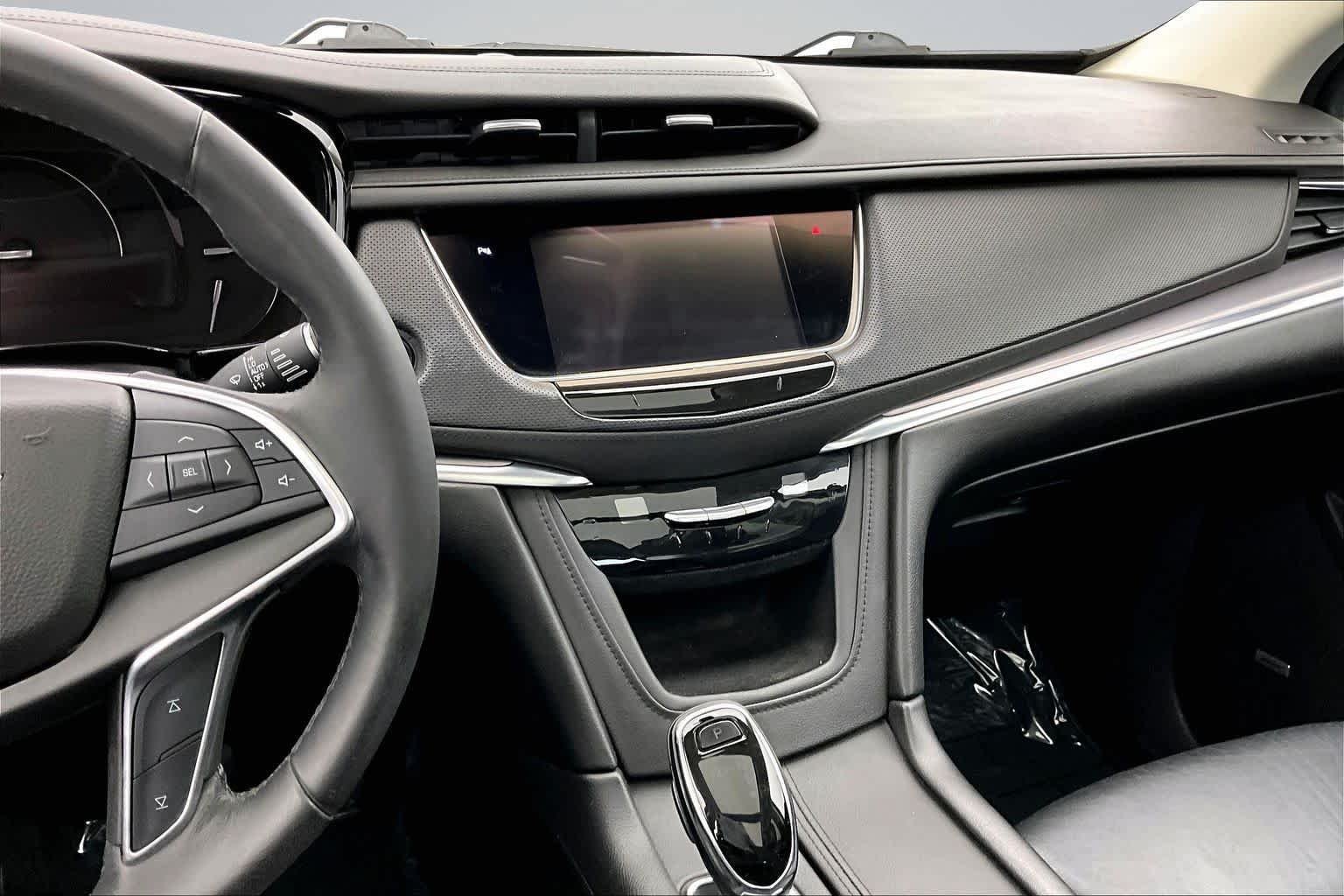 Used 2017 Dark Granite Metallic Cadillac Premium Luxury FWD image 16