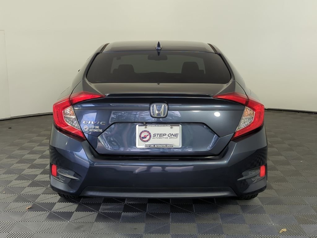 Used 2017  Honda EX-L image 6