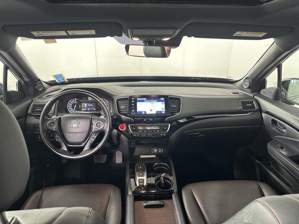 Used 2022 Crystal Black Pearl Honda Black Edition image 30
