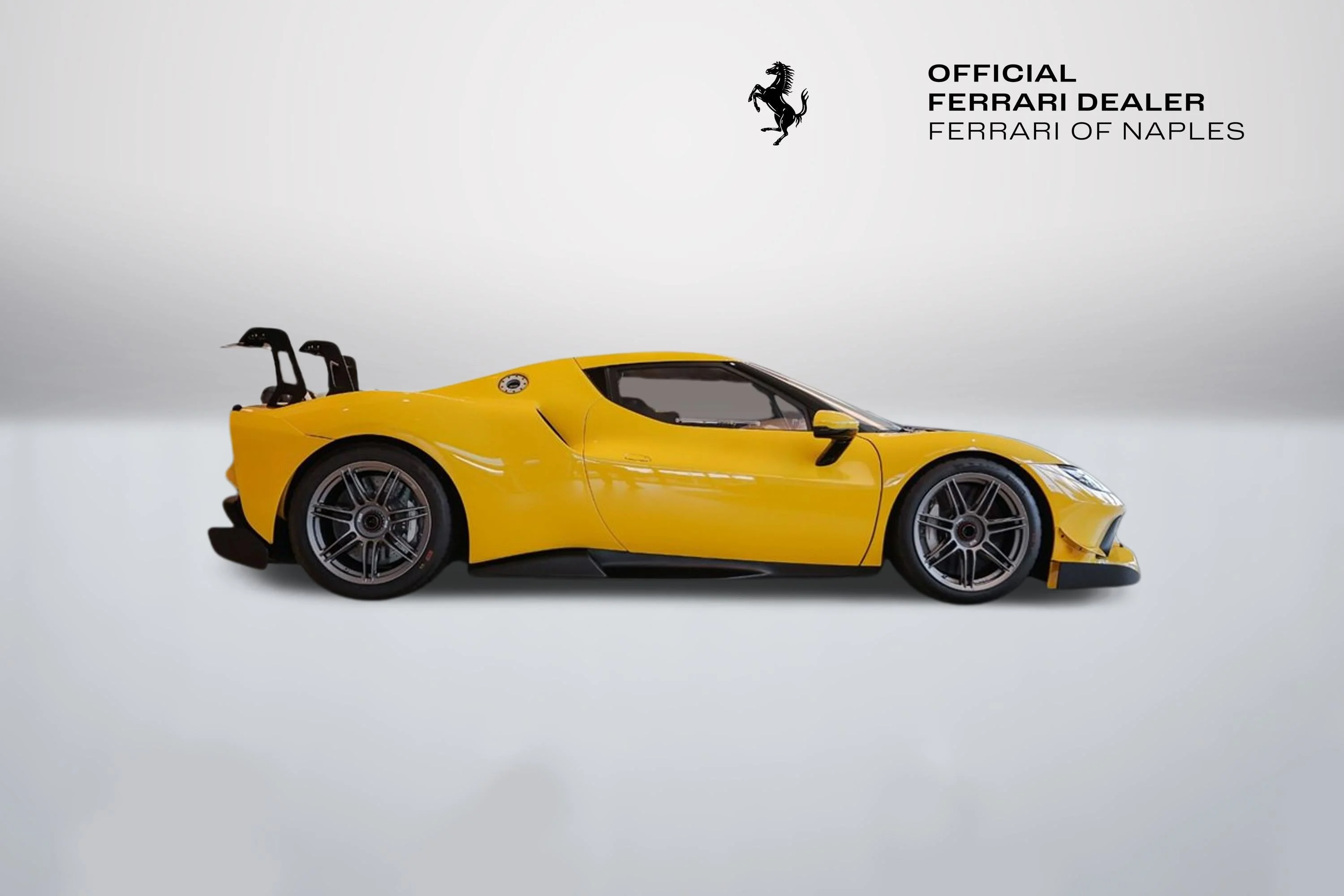 Used 2023 Giallo Modena Ferrari  image 2
