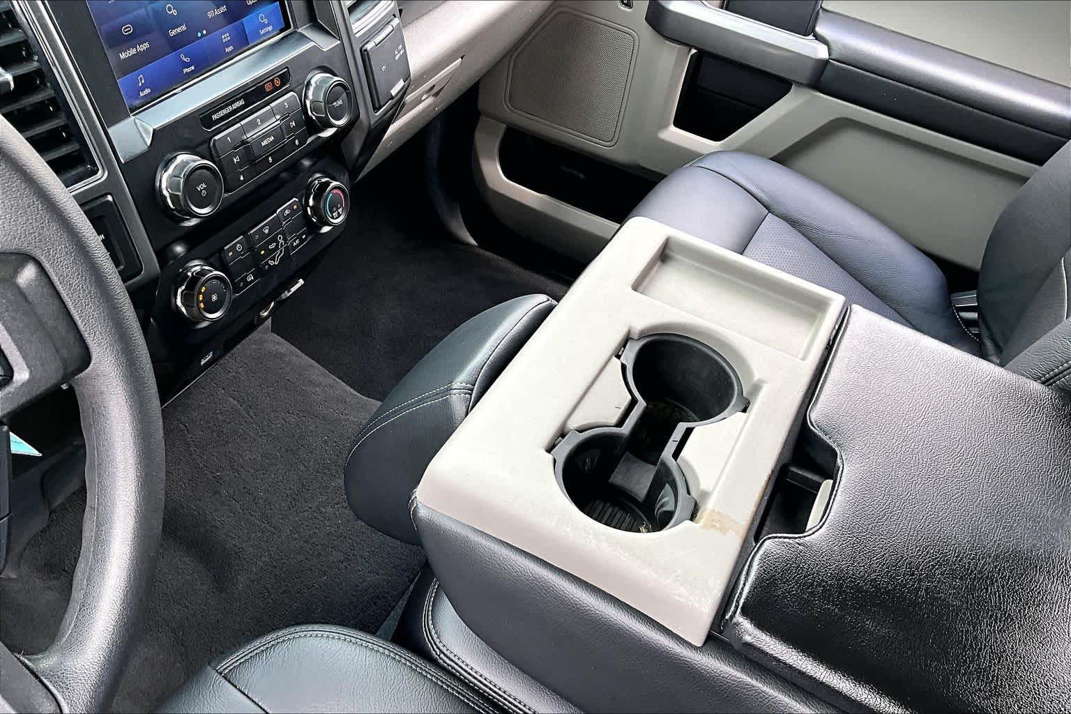 Used 2022 Oxford White Ford XLT image 16