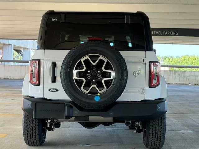 New 2026 Oxford White Ford Outer Banks COOKIE AND CREAM image 5