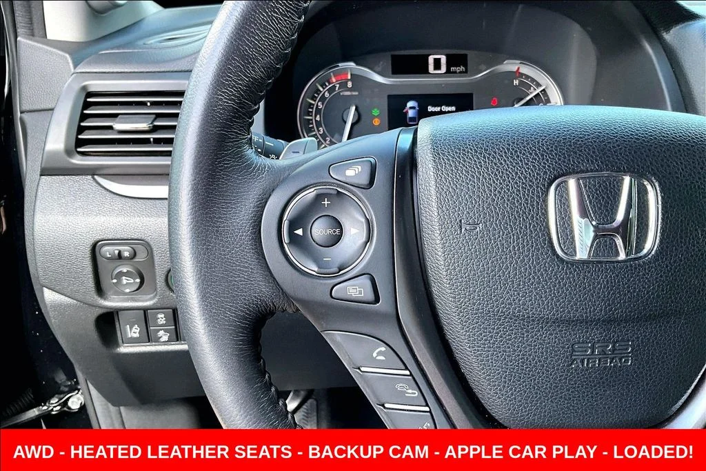 Used 2023 Black Honda RTL image 12