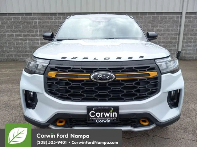 New 2026 Space White Metallic Ford Tremor image 8