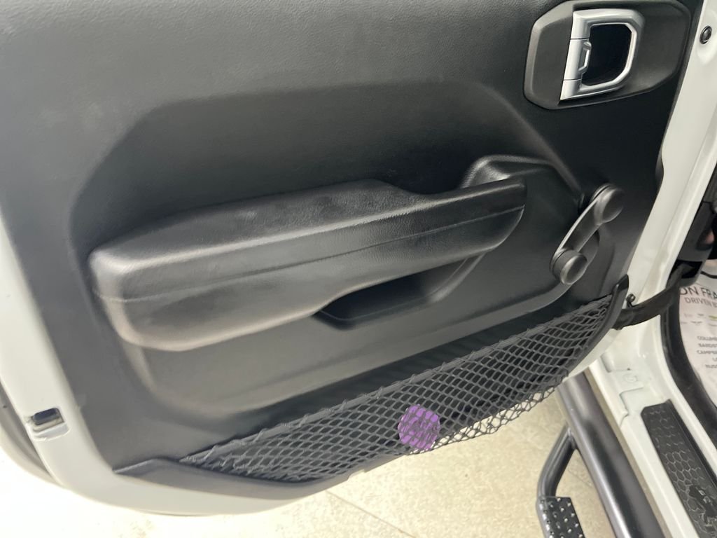 Used 2018 White Jeep Unlimited Sport image 11