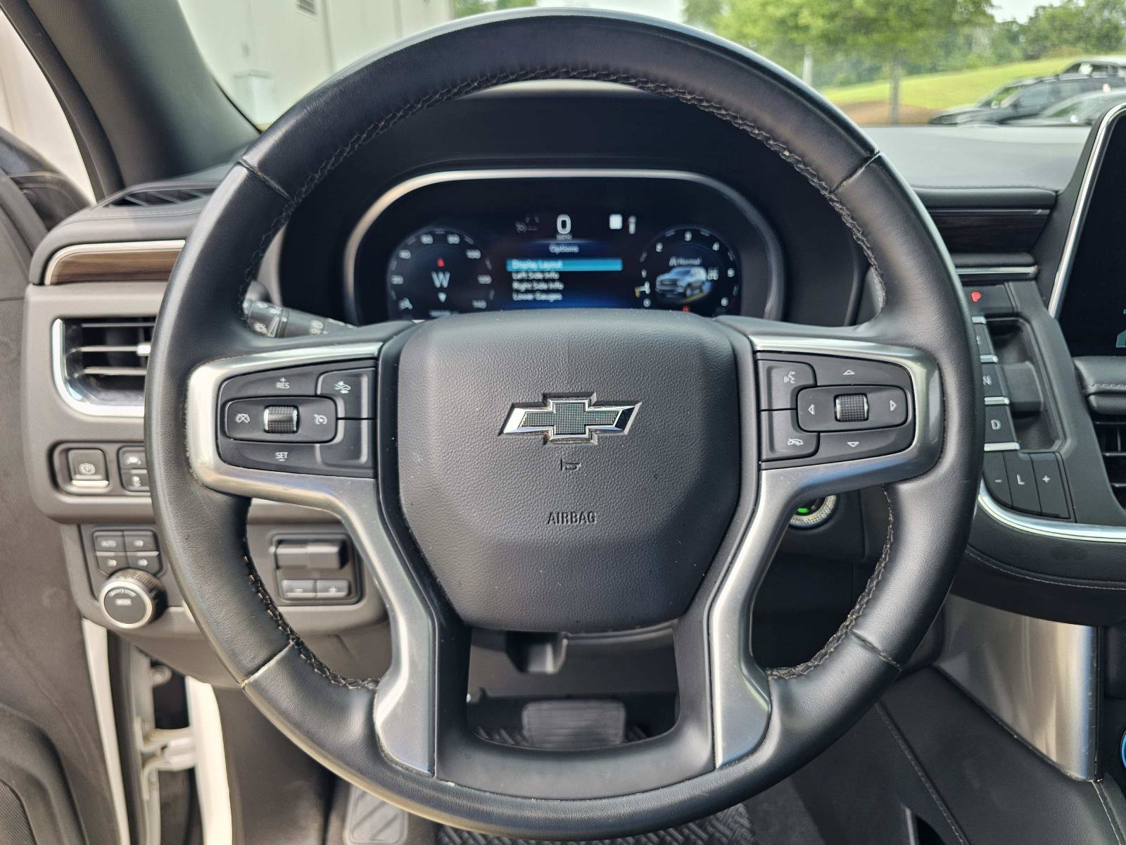 Used 2023 Iridescent Pearl Tricoat Chevrolet Z71 image 19