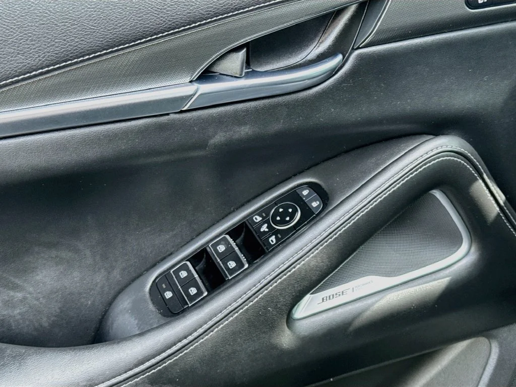 Certified Used 2023 Gray INFINITI LUXE image 19