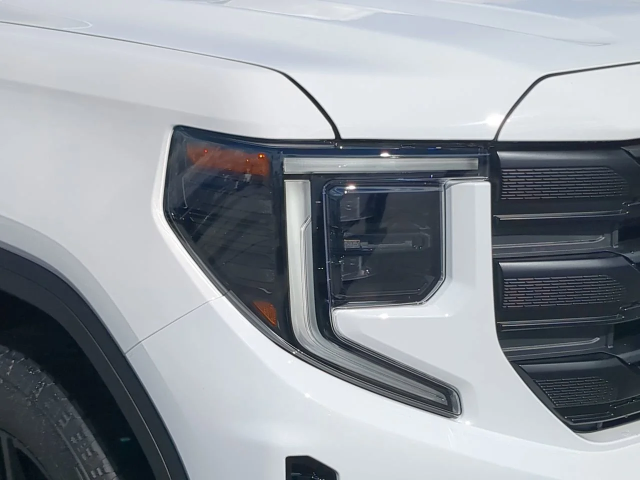 2026 GMC Sierra 1500 Pro - Photo 9