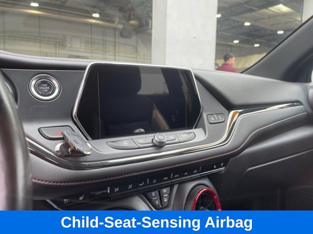 Used 2019 BLACK Chevrolet RS image 17