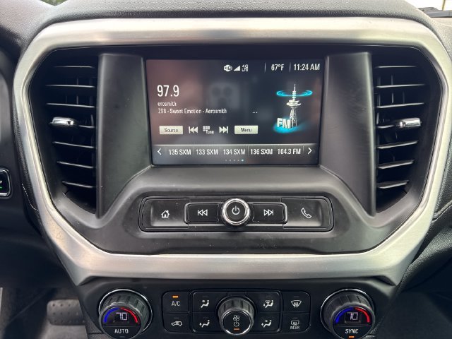 Used 2018 SUMMIT WHITE GMC SLE image 19